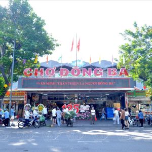 Visita a la Pagodad de  Thien Mu