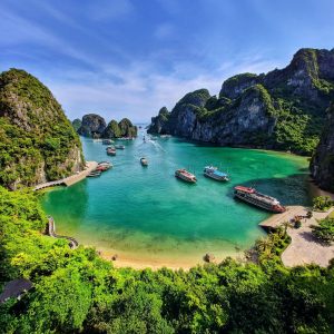 Bahia de Halong "El Dragon que Desciende del Mar"